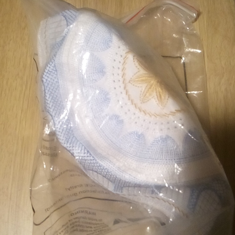 Prayer Cap, Kufi, White w/ Blue and Gold Embroidery